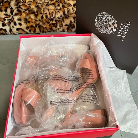 Brand New Vince Camuto Sandals - Picture 4 of 5